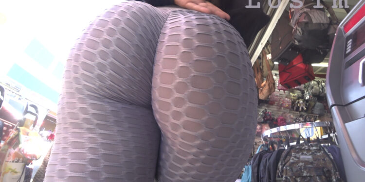 Latina In Grey Texture Wedgie Leggings Booty Pawg